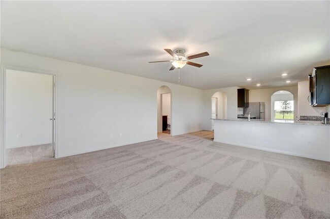 Building Photo - 18520 Quiet Range Dr