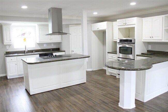 Foto del edificio - 7150 Mobud Dr