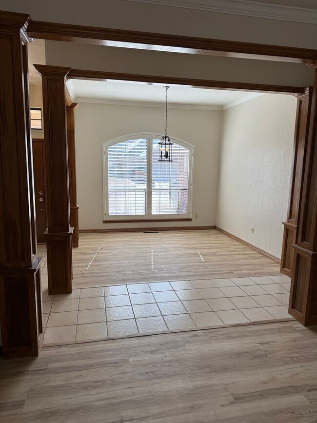 Foto del edificio - 4 bedroom 2 1/2 bath 3 car garage home