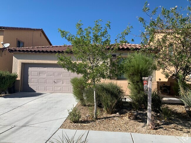 Building Photo - 4320 Desert Park Ave