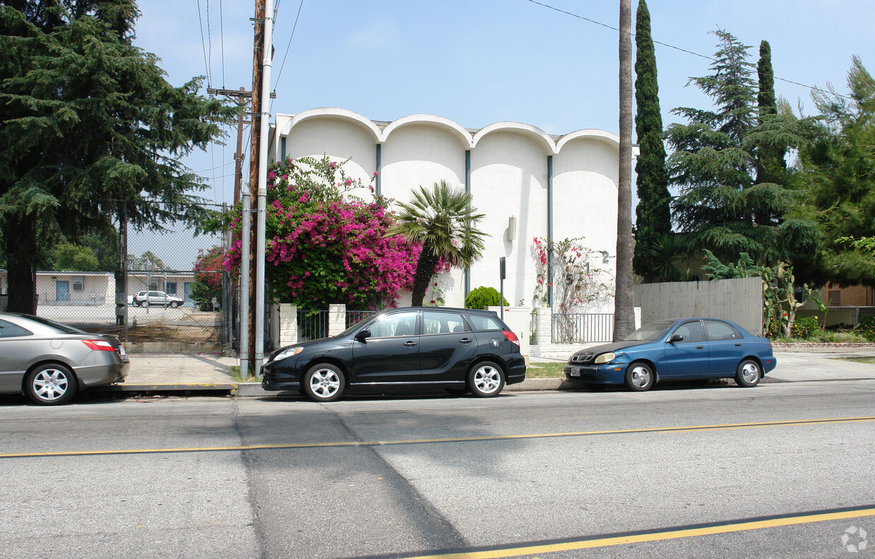 Primary Photo - 512 S Pacific Ave