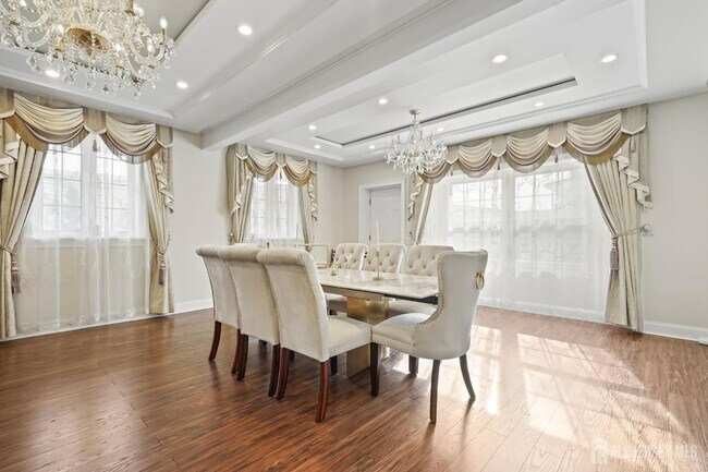 Building Photo - 95 Westons Mill Rd