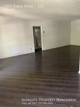 Building Photo - 1203 Kings Rd