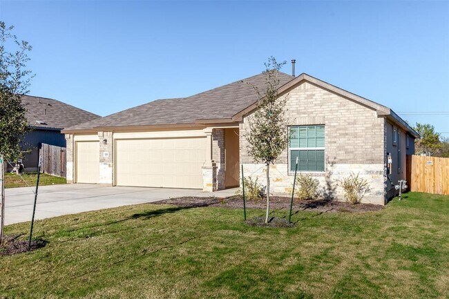 Foto del edificio - 124 Juniper Springs Rd