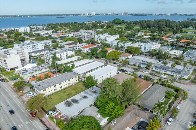 Foto aérea - Cielo Miami Beach Apartments