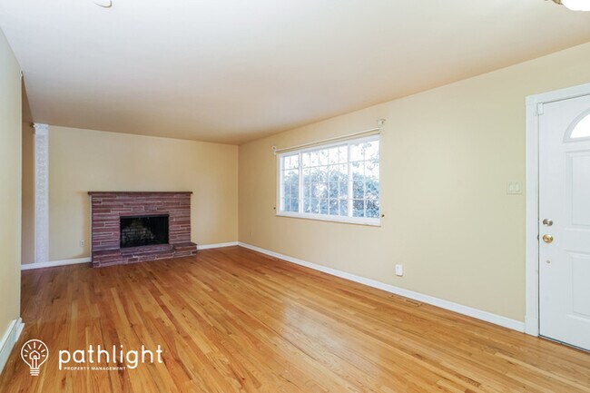 Foto del edificio - 2208 Warwick Lane, Colorado Springs, CO, 8...
