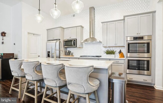 Photo - 17851 Woods Overlook Dr Townhome