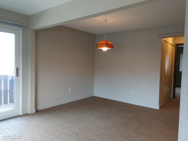 Foto del edificio - 2 br, 1 bath Condo - 11015 Lake Ave. 3 Unit 3