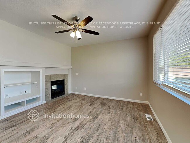 Foto del edificio - 7644 Dobbs Dr