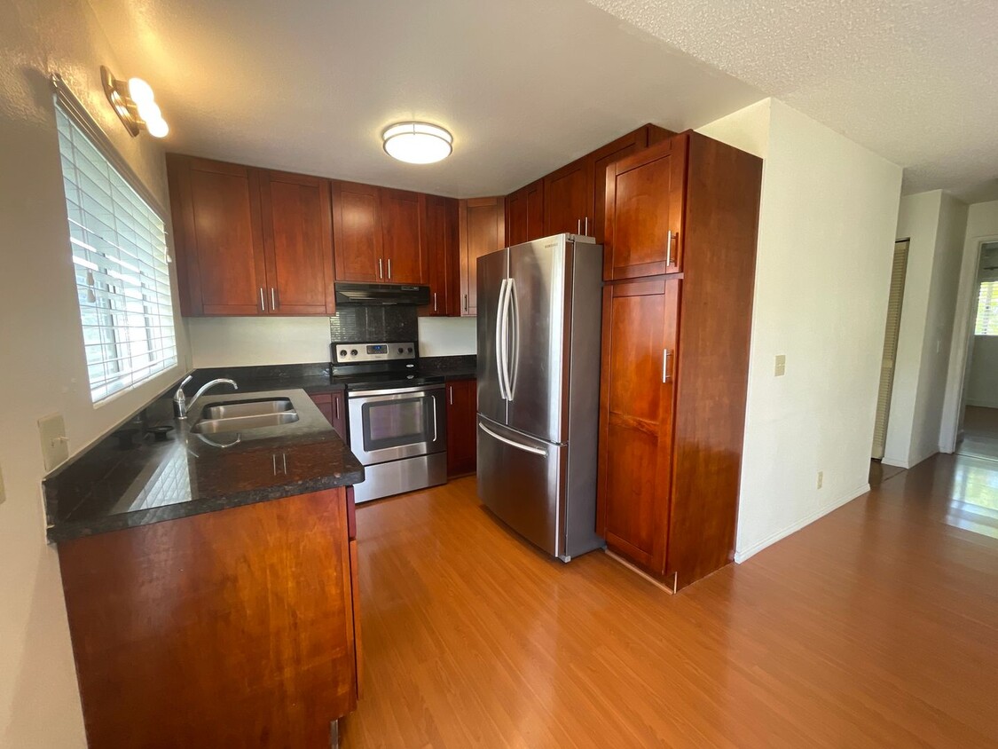 Primary Photo - $2,200, 2BR/1BA/2PKG Mililani Parkway