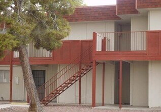 Building Photo - 5390 S Swenson St