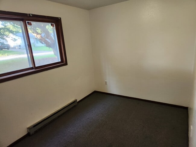 Building Photo - 1022 Higby Dr