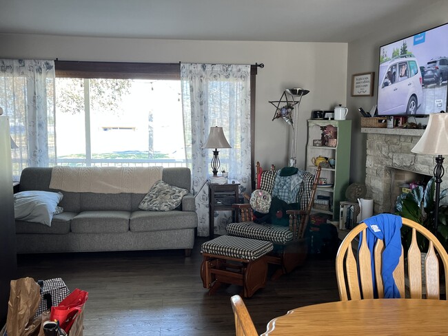 Living Room - 504 16th St NE