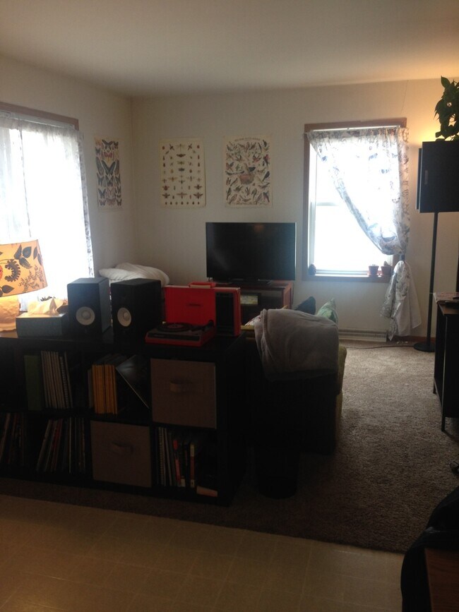 Foto del edificio - 1 Bedroom Duplex Available August 1st, 2024