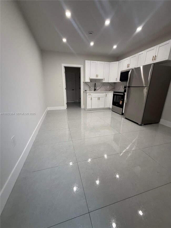 Foto del edificio - 935 Jefferson Ave