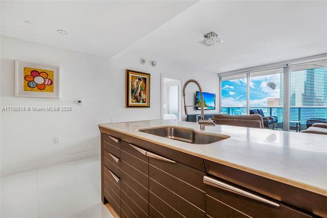 Building Photo - 200 Biscayne Boulevard Way