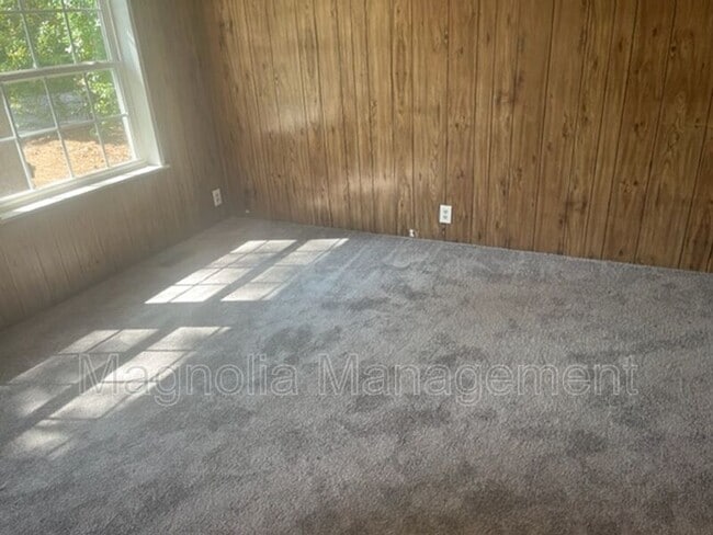 Building Photo - 116 Wester Ave