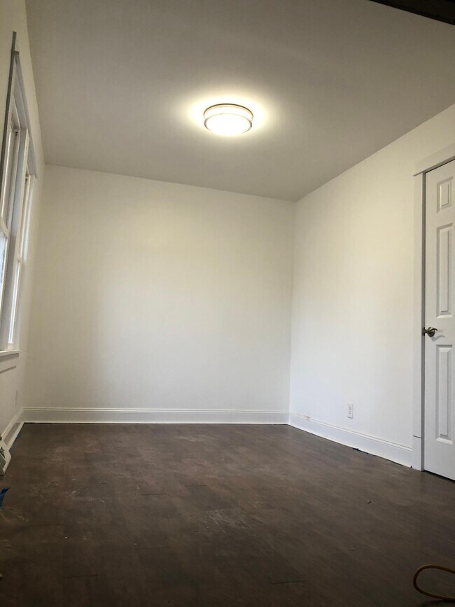 Building Photo - 28 Syril Dr