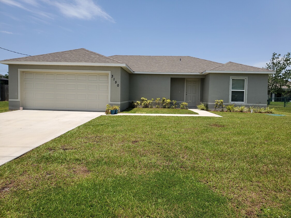 Primary Photo - 3150 SW Centamino St