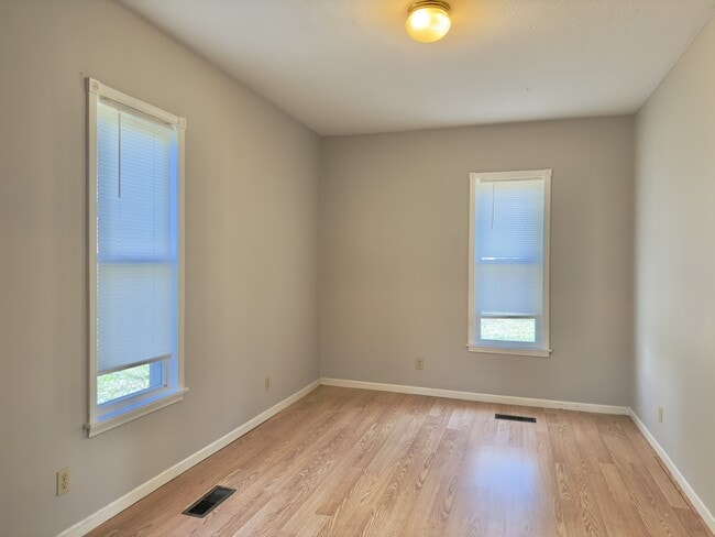 Building Photo - 1126 16th St