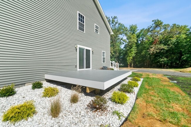 Building Photo - 680 Chestnut Springs Ln