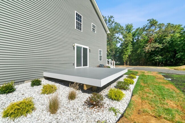 Foto del edificio - 680 Chestnut Springs Ln