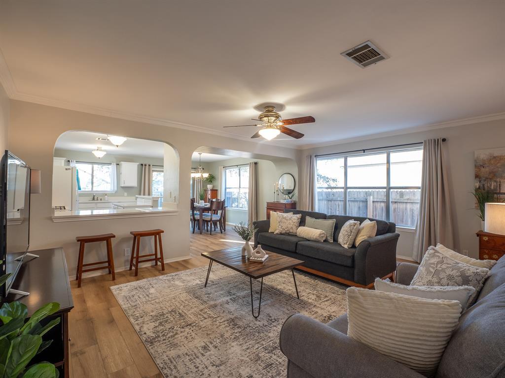 Foto principal - 9610 Dalewood Dr