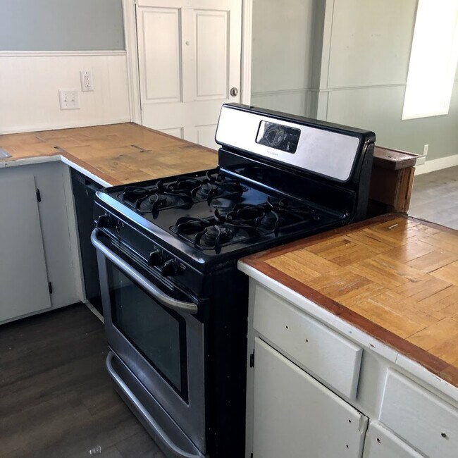 Building Photo - 357 S 100 W