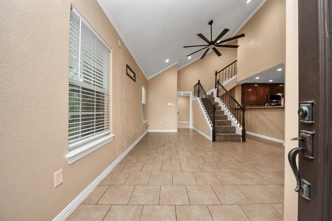 Building Photo - 5403 Village Ln
