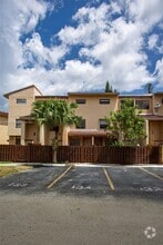 Building Photo - 281 W Park Dr