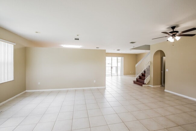 Building Photo - 15714 NW 24th St