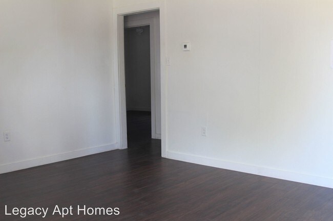 Foto del edificio - 1 br, 1 bath Apartment - 4625 Kostoryz Rd.