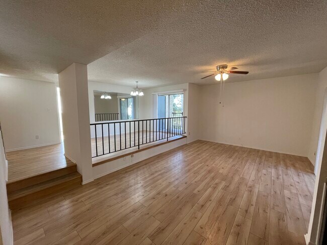 Building Photo - 11260 Overland Ave