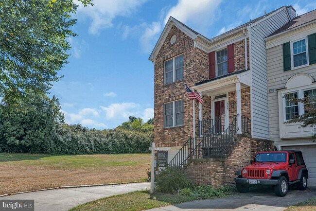 Building Photo - 9354 Sombersby Ct