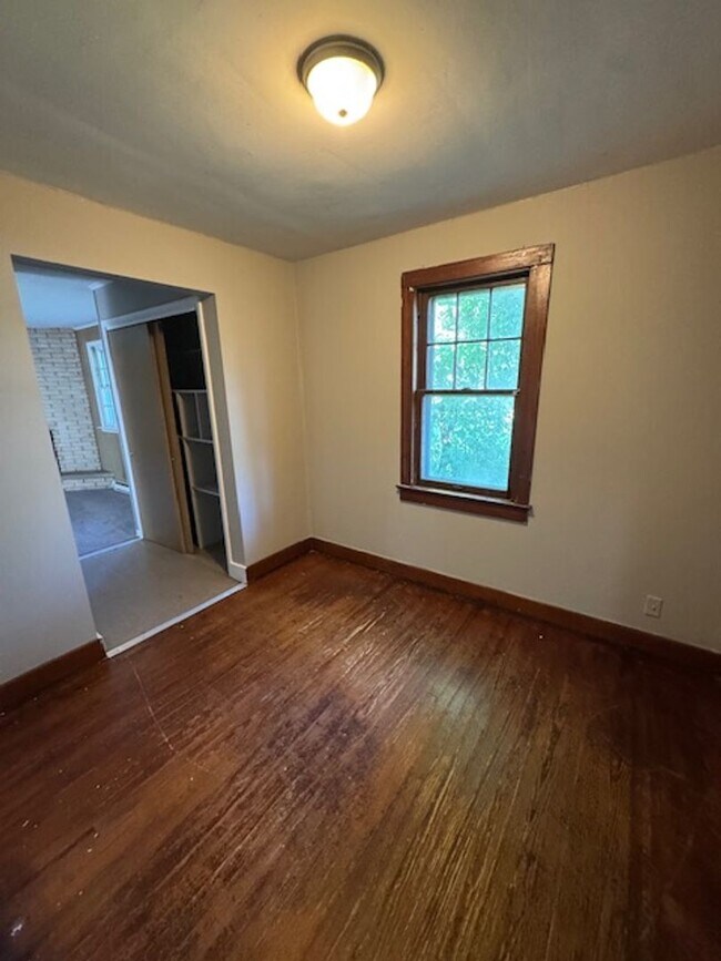 Foto del edificio - 1406 E Paulding Rd