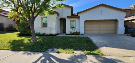 Building Photo - 47 Pelleria Dr