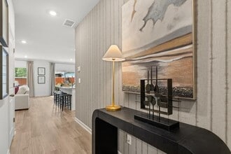 Building Photo - 410 Red Dragon Dr