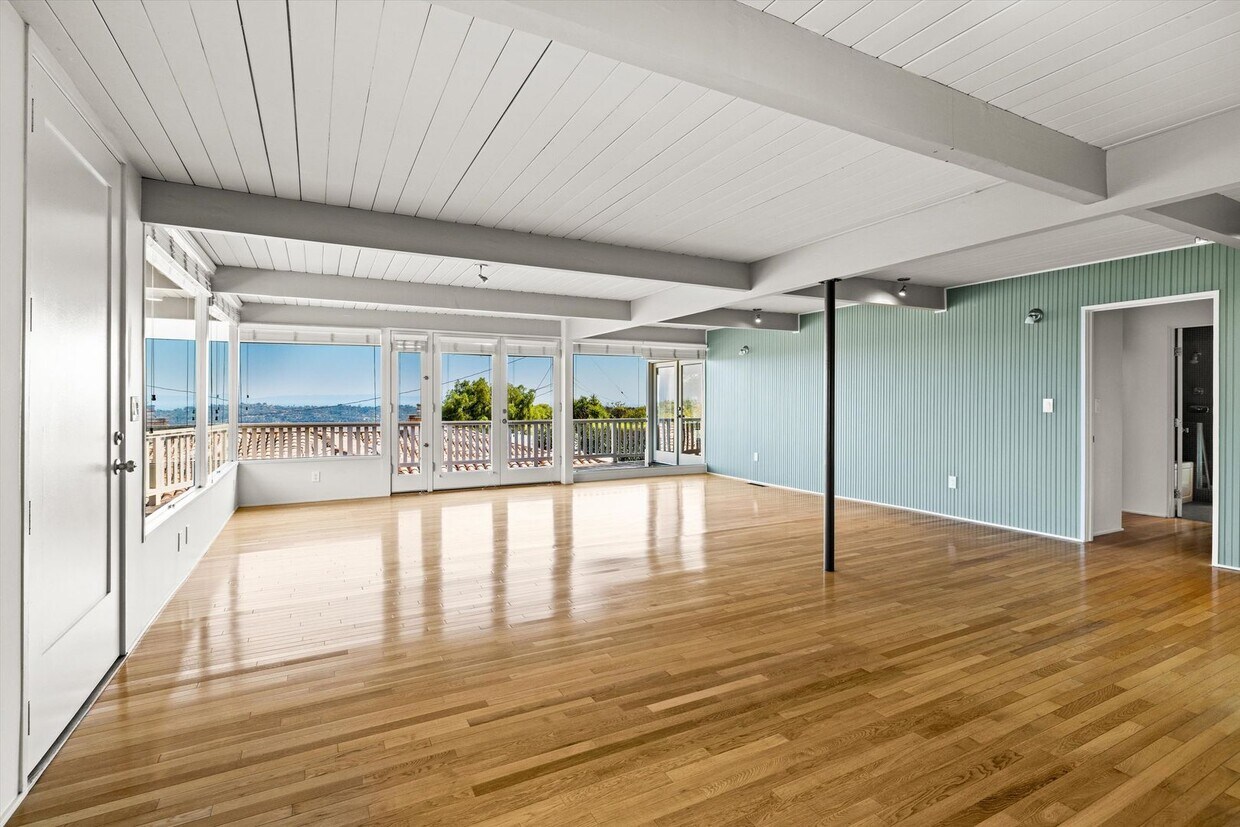 Primary Photo - One of a kind, mid century modern home in ...