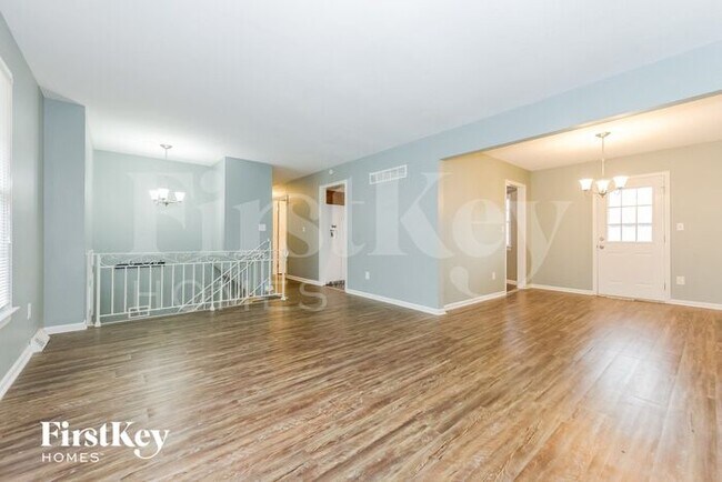Foto del edificio - 8827 North Walnut Street