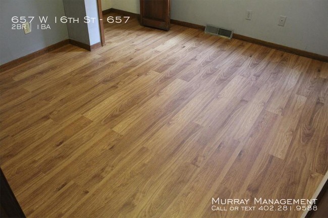 Foto del edificio - 657 W 16th St