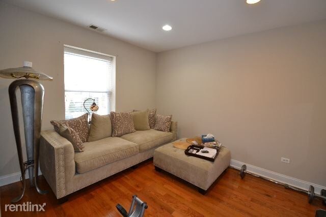 Foto del edificio - 6501 N Claremont Ave