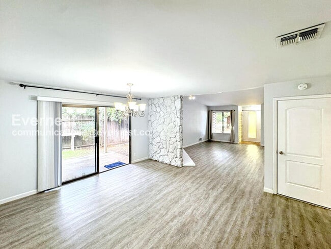 Building Photo - 6812 Folsom Oaks Ct