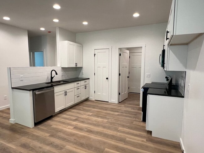 Foto del edificio - New Construction Rental Available!