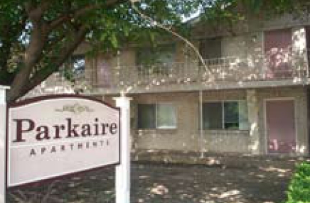 Primary Photo - Parkaire Apartments