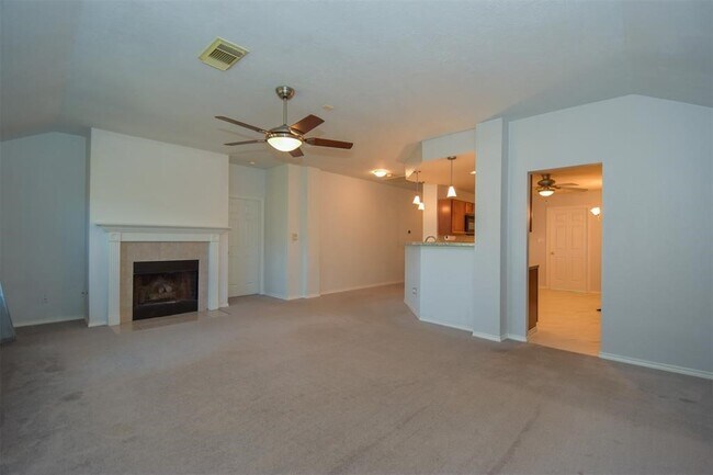 Foto del edificio - 16122 Speyburn Ct
