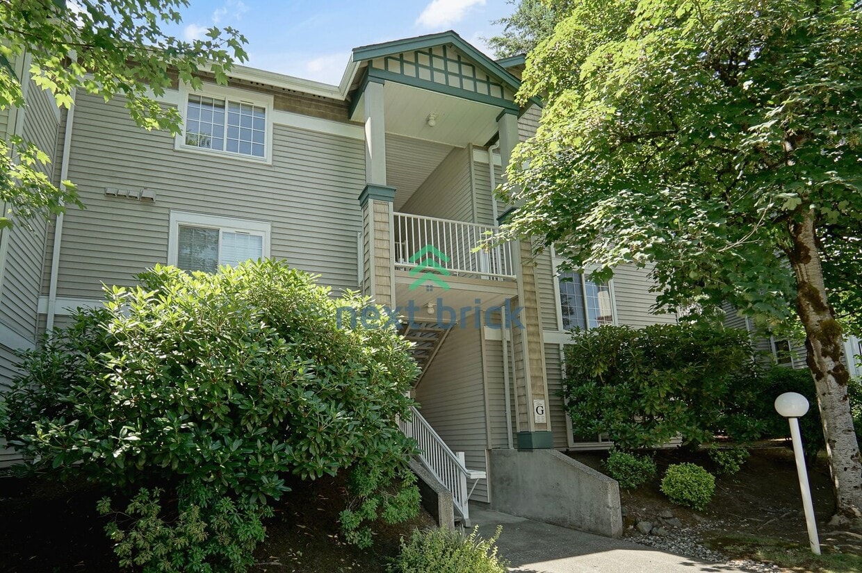 Primary Photo - 1 Bed 1 Bath Condo for Rent in Sammamish!