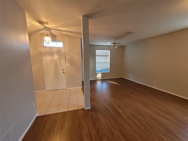 Foto del edificio - 2316 Pecan Dr