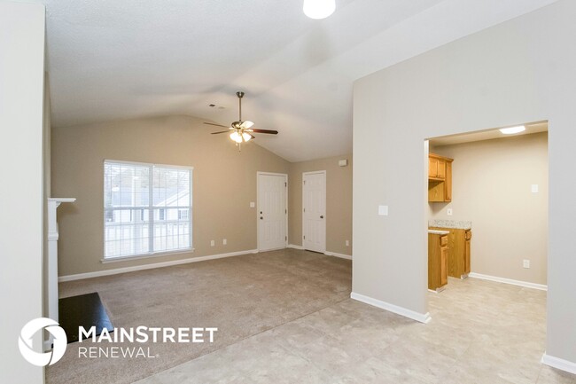 Foto del edificio - 5736 Eagles Feather Ln