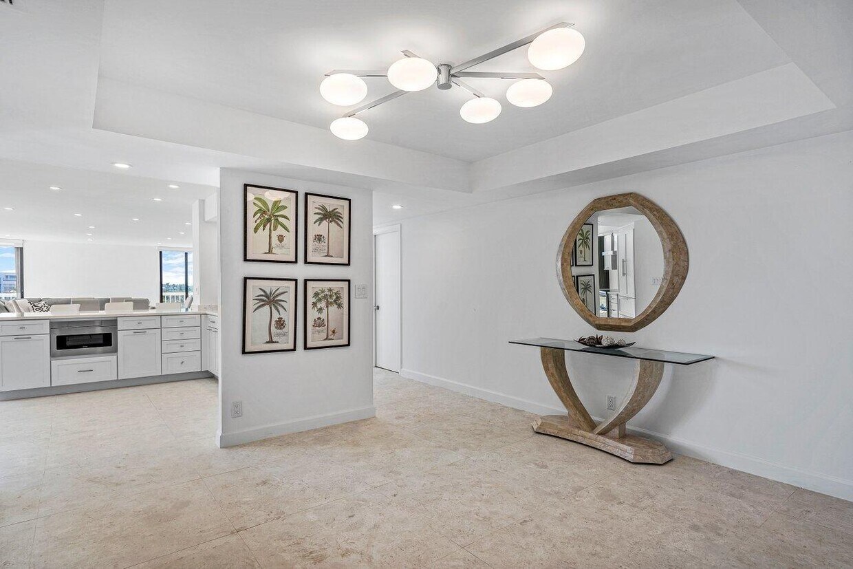 Primary Photo - 3300 S Ocean Blvd