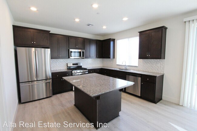 Foto del edificio - 5 br, 3 bath House - 1859 Felsite Street